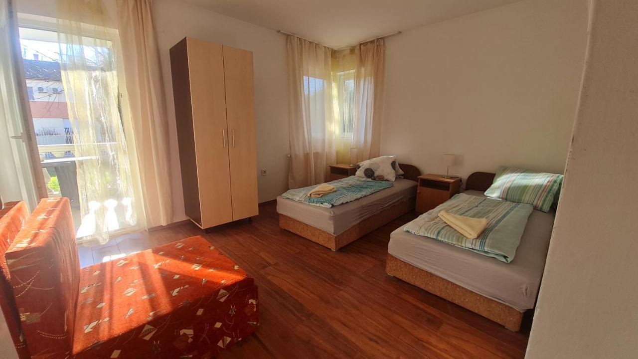Yellow Sun 2 Apartman Siófok Exterior foto