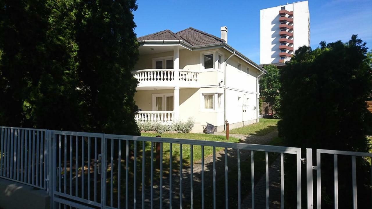 Yellow Sun 2 Apartman Siófok Exterior foto